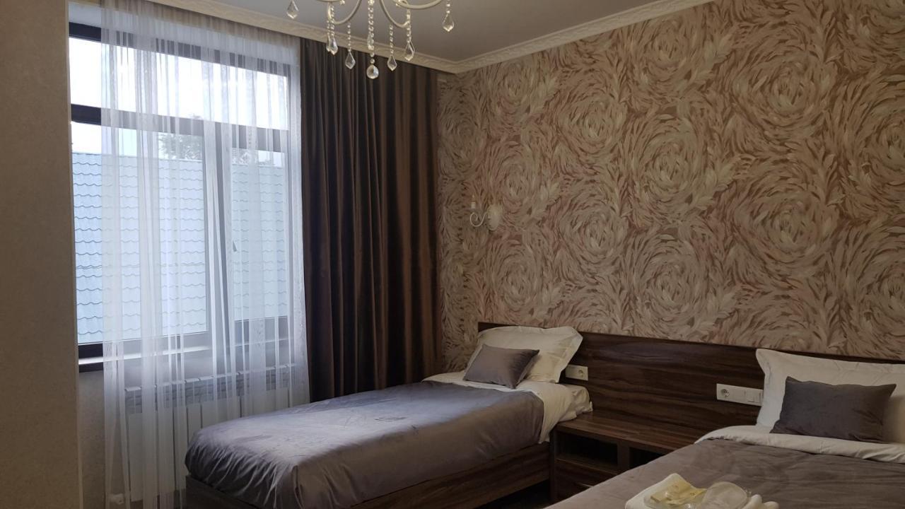 Nomad Hotel Bishkek Halal Extérieur photo